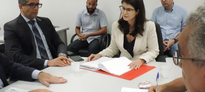 Candidatos a governo do Estado assinam termo de compromisso com a saúde Candidatos a governo do Estado assinam termo de compromisso com a saúde